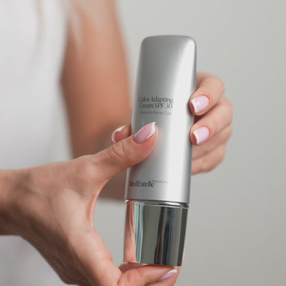 Krem Dopasowujący Się Do Koloru Skóry SPF 30